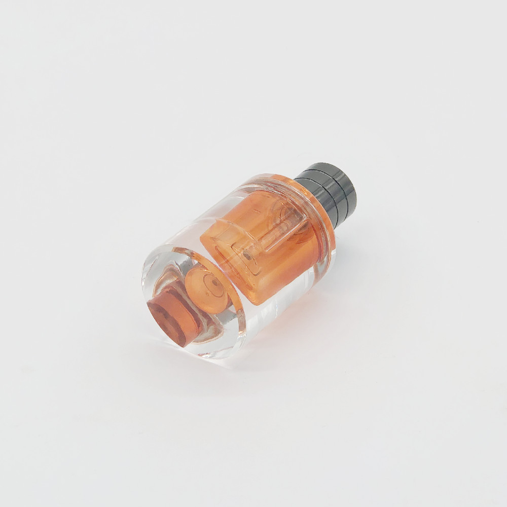 WZU111 Oud oil 6ml Crystal bottle with glass sticker